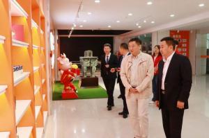 开放互动交流 共惠共享共赢 丨郑州太古可口可乐莅临乐鱼官方站页面登录入口集团河南区进行培训交流